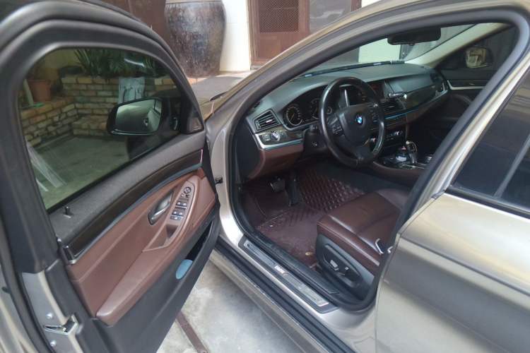 Used BMW 5 Series 2017 525Li Luxury Design Package Driver Seat