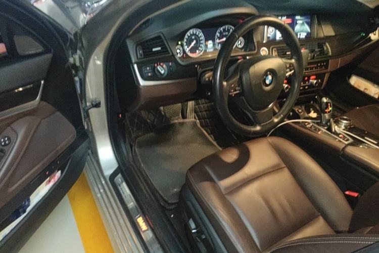 Used BMW 5 Series 2017 525Li Luxury Design Package Driver Seat