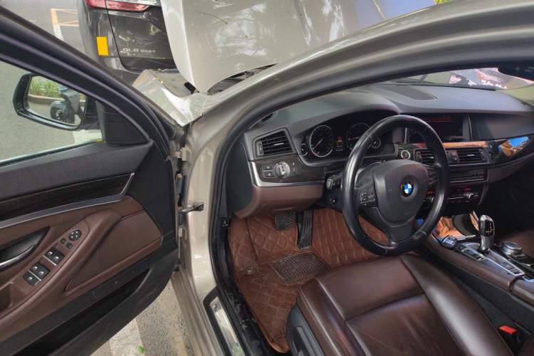 Used BMW 5 Series 2017 525Li Luxury Design Package Driver Seat