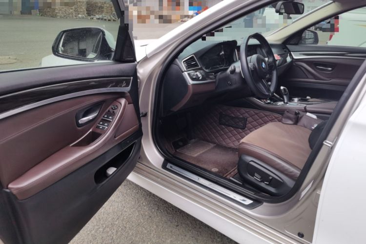 Used BMW 5 Series 2017 525Li Luxury Design Package Driver Seat