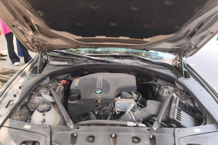 Used BMW 5 Series 2017 525Li Luxury Design Package Engine Bay