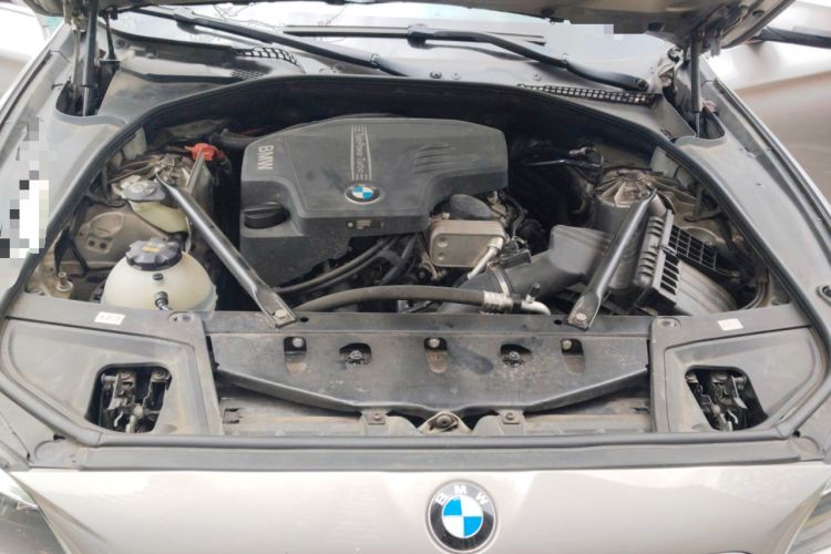 Used BMW 5 Series 2017 525Li Luxury Design Package Engine Bay
