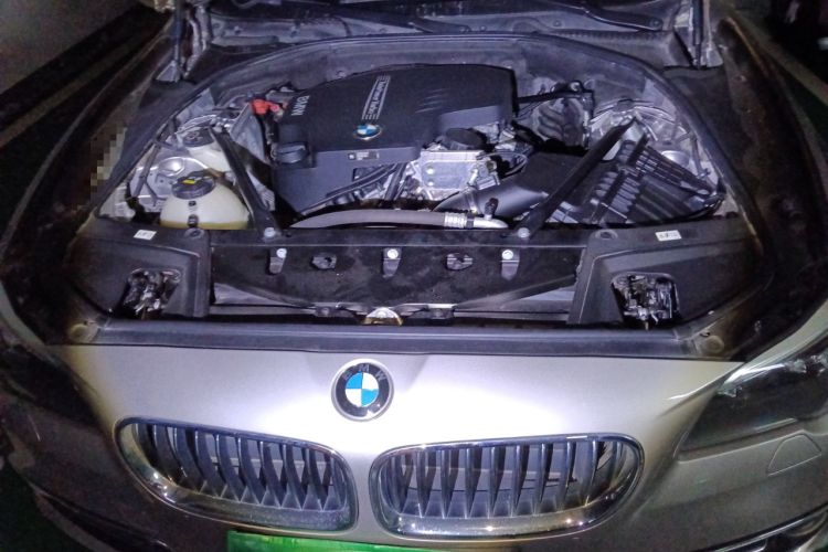 Used BMW 5 Series 2017 525Li Luxury Design Package Engine Bay