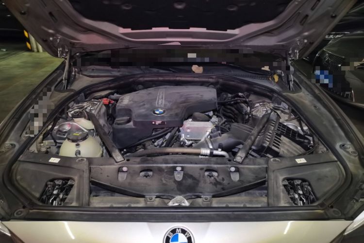 Used BMW 5 Series 2017 525Li Luxury Design Package Engine Bay