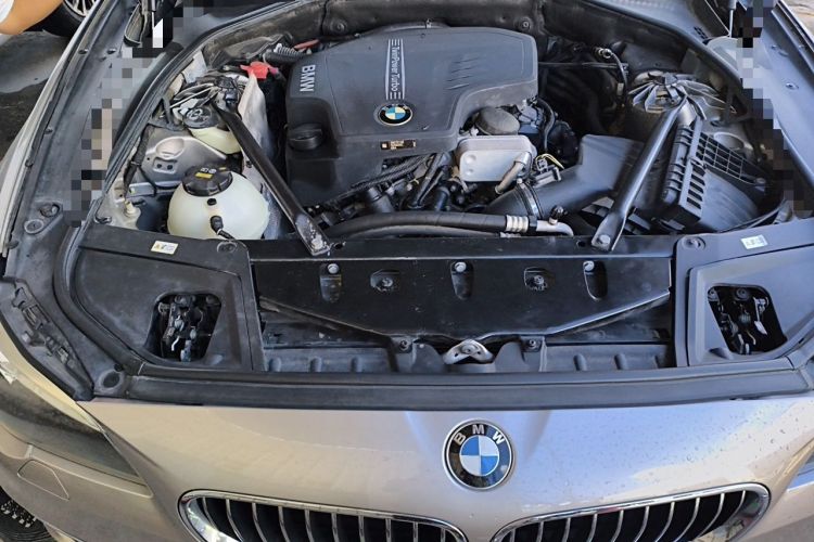 Used BMW 5 Series 2017 525Li Luxury Design Package Engine Bay