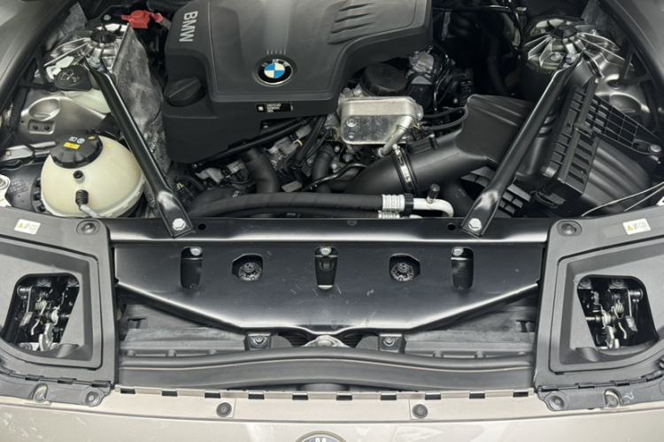 Used BMW 5 Series 2017 525Li Luxury Design Package Engine Bay