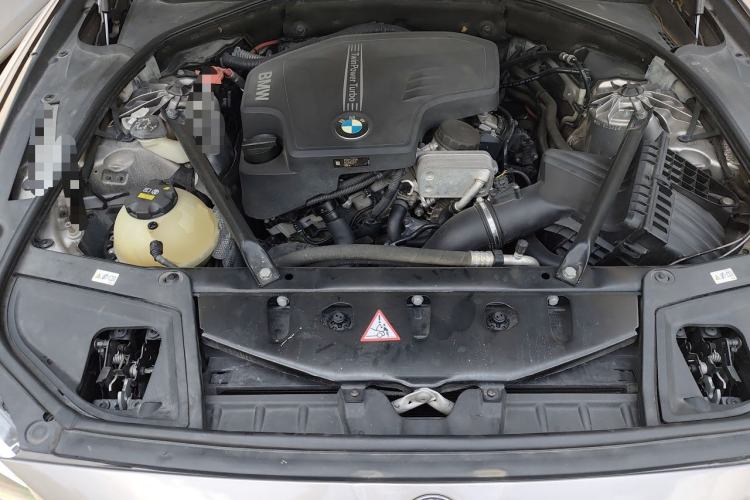 Used BMW 5 Series 2017 525Li Luxury Design Package Engine Bay