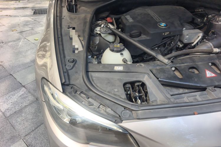Used BMW 5 Series 2017 525Li Luxury Design Package Engine Bay Right