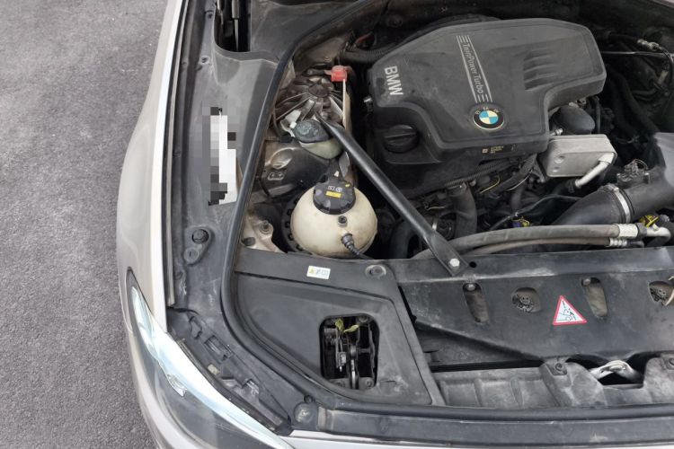 Used BMW 5 Series 2017 525Li Luxury Design Package Engine Bay Right
