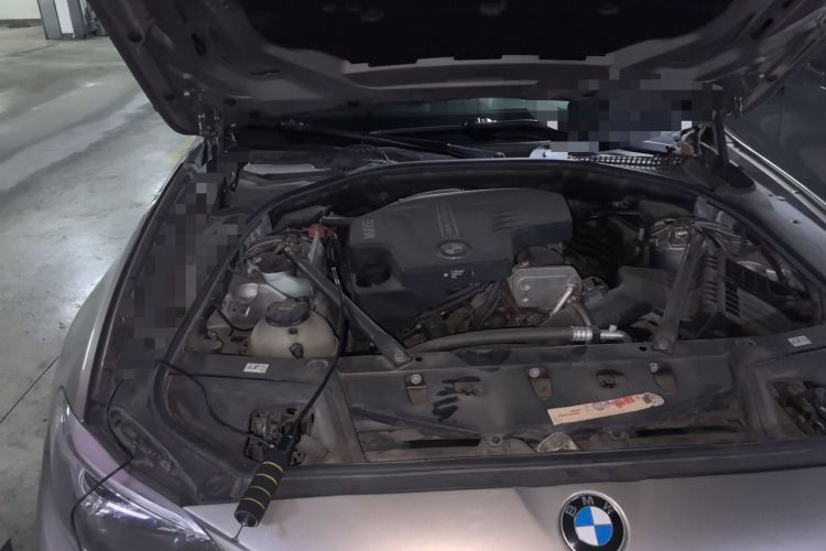 Used BMW 5 Series 2017 525Li Leading Model Engine Bay Right