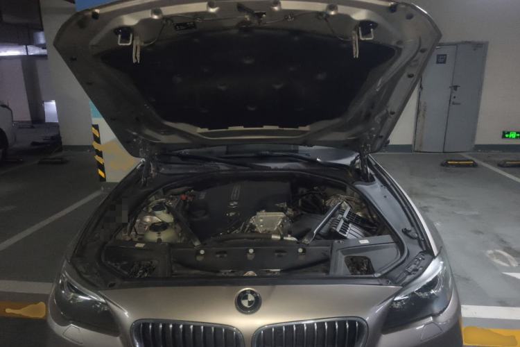 Used BMW 5 Series 2017 525Li Luxury Design Package Engine Bay