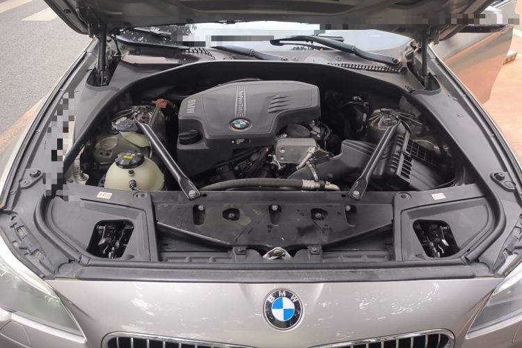 Used BMW 5 Series 2017 525Li Luxury Design Package Engine Bay