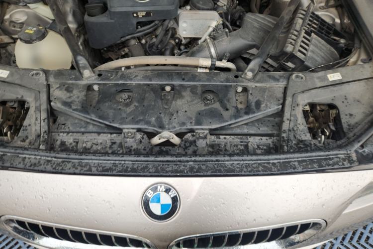Used BMW 5 Series 2017 525Li Leading Model Engine Bay