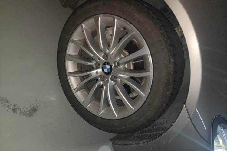 Used BMW 5 Series 2017 525Li Luxury Design Package Exterior 1