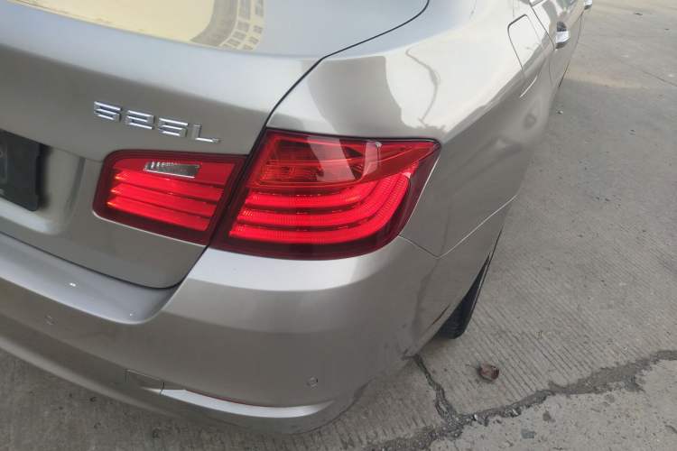 Used BMW 5 Series 2017 525Li Leading Model Exterior 2