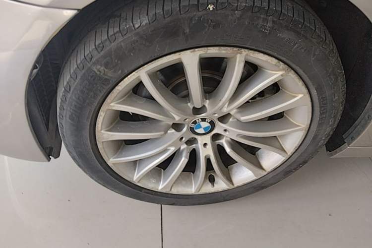 Used BMW 5 Series 2017 525Li Luxury Design Package Exterior 4