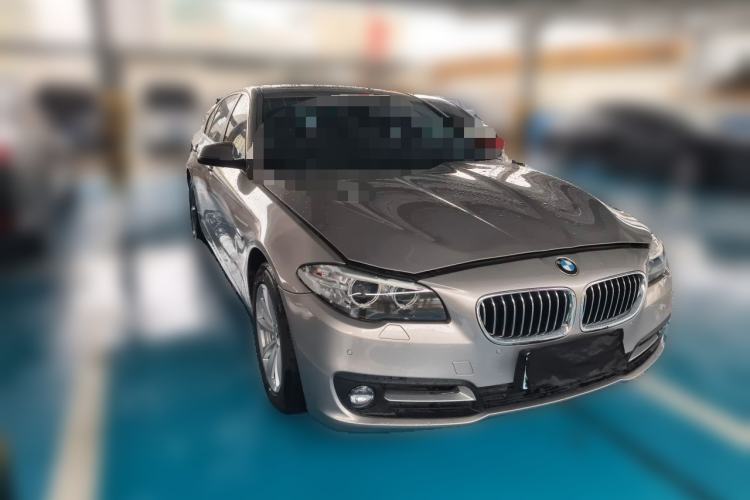 Used BMW 5 Series 2017 520Li Elegant Edition Front Right 45 Deg