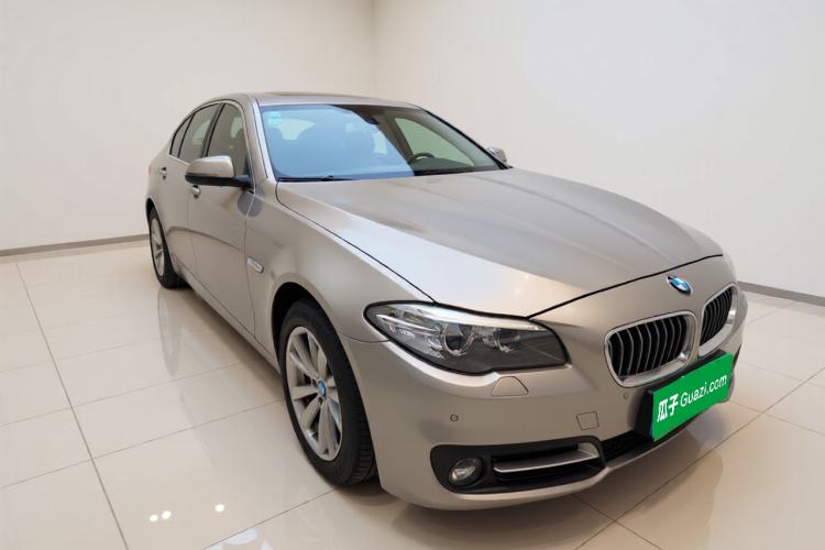 Used BMW 5 Series 2017 520Li Elegant Edition Front Right 45 Deg