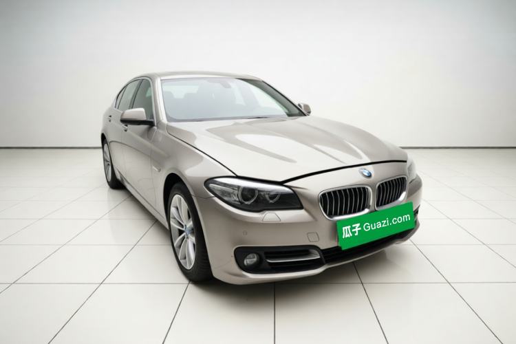 Used BMW 5 Series 2017 525Li Leading Model Front Right 45 Deg