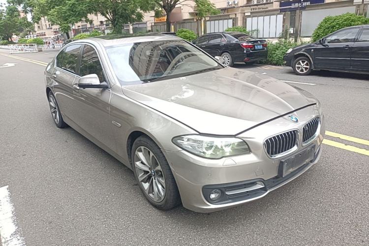 Used BMW 5 Series 2017 525Li Leading Model Front Right 45 Deg