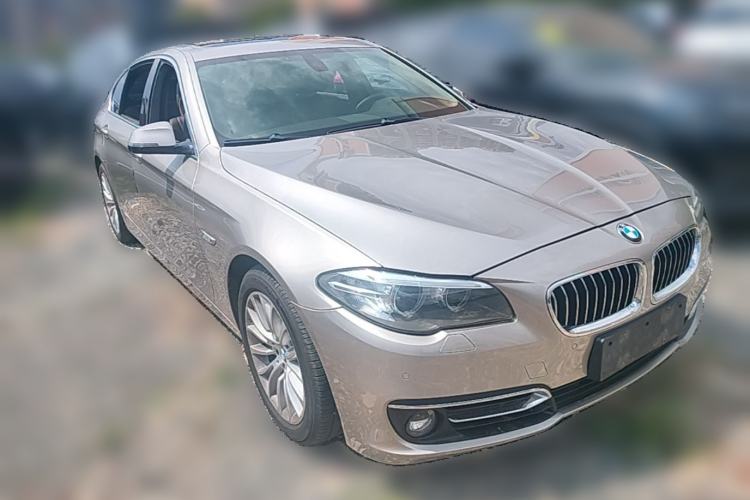 Used BMW 5 Series 2017 525Li Leading Model Front Right 45 Deg