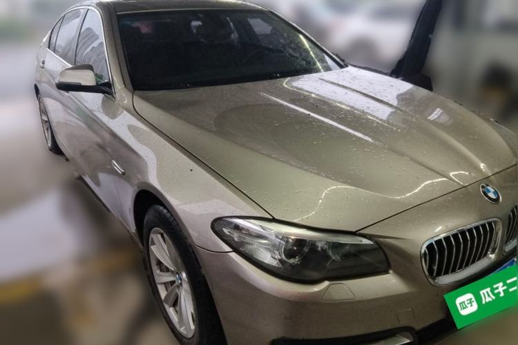 Used BMW 5 Series 2017 520Li Elegant Edition Front Right 45 Deg