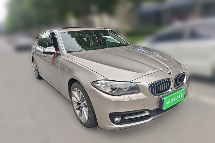 Used BMW 5 Series 2017 525Li Leading Model Front Right 45 Deg