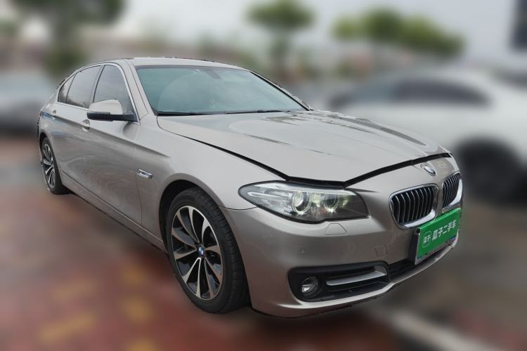 Used BMW 5 Series 2017 525Li Leading Model Front Right 45 Deg
