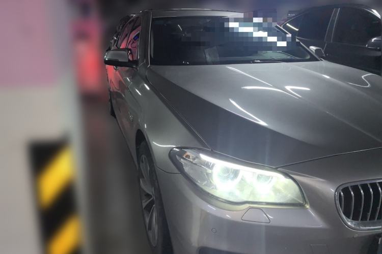 Used BMW 5 Series 2017 525Li Leading Model Front Right 45 Deg
