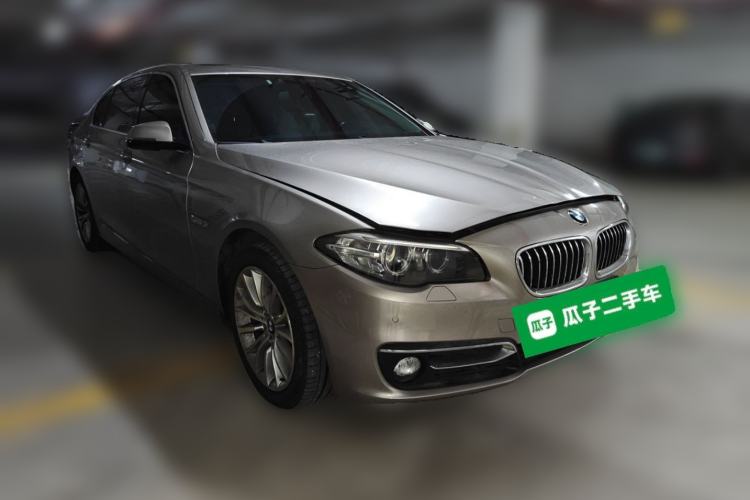 Used BMW 5 Series 2017 525Li Luxury Design Package Front Right 45 Deg