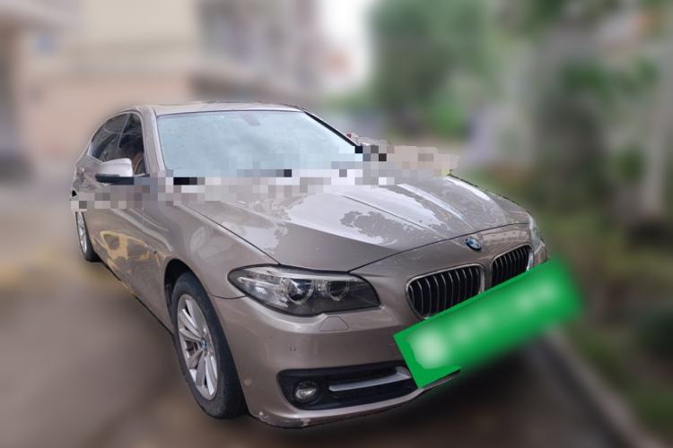 Used BMW 5 Series 2017 520Li Elegant Edition Front Right 45 Deg