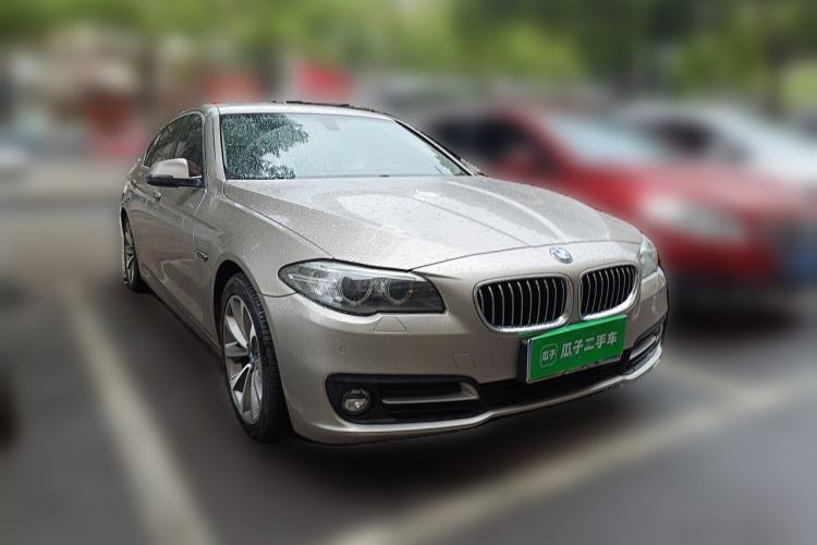 Used BMW 5 Series 2017 525Li Leading Model Front Right 45 Deg