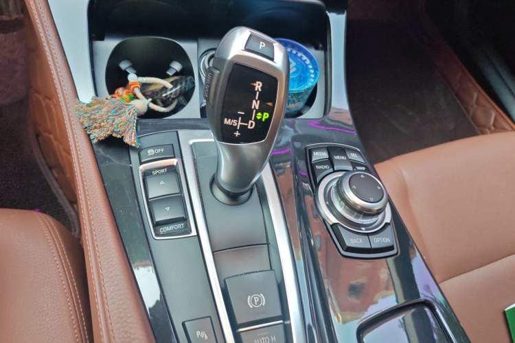 Used BMW 5 Series 2017 520Li Elegant Edition Gear Lever