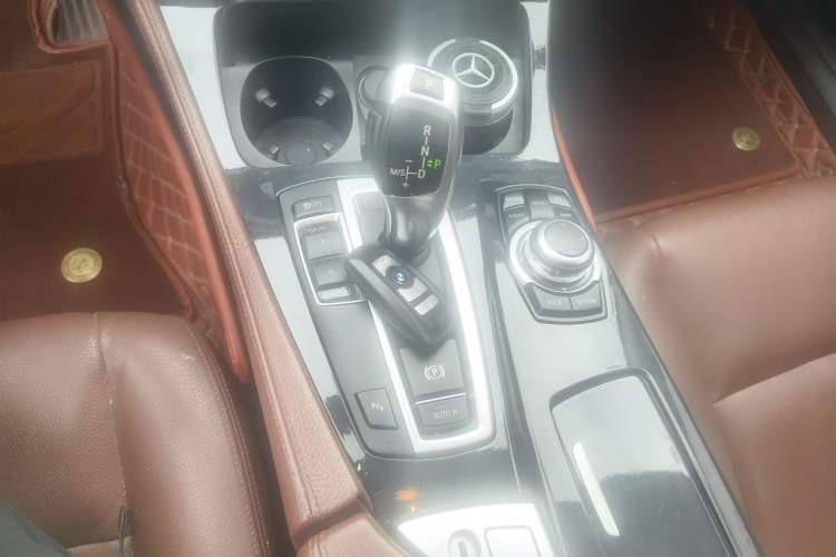 Used BMW 5 Series 2017 520Li Elegant Edition Gear Lever