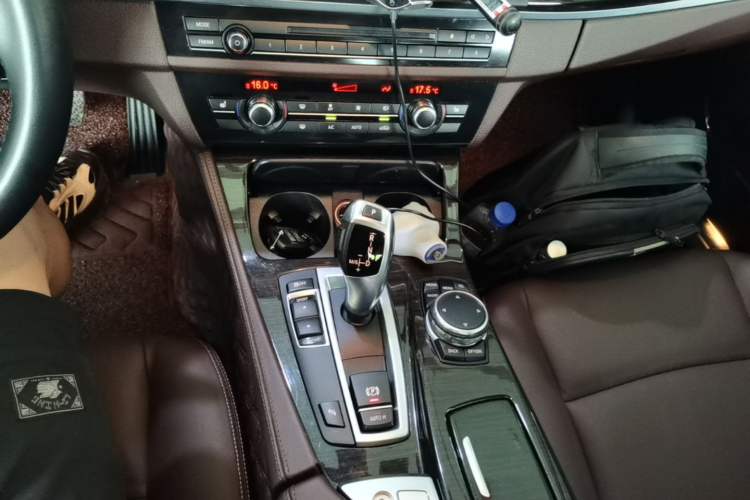 Used BMW 5 Series 2017 525Li Luxury Design Package Gear Lever