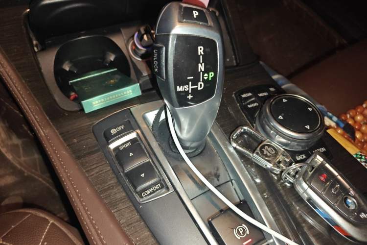 Used BMW 5 Series 2017 525Li Luxury Design Package Gear Lever