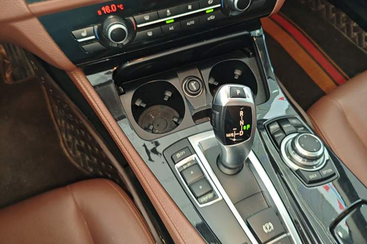 Used BMW 5 Series 2017 520Li Elegant Edition Gear Lever