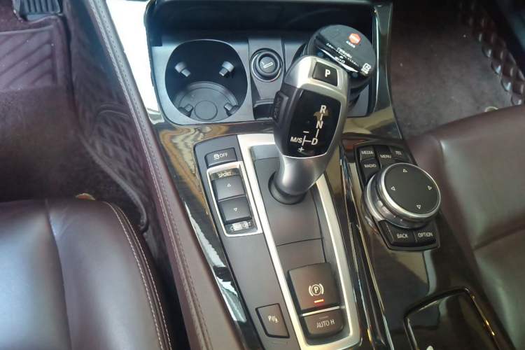 Used BMW 5 Series 2017 525Li Luxury Design Package Gear Lever