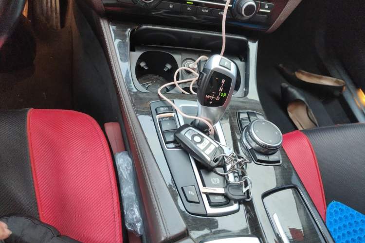 Used BMW 5 Series 2017 525Li Luxury Design Package Gear Lever