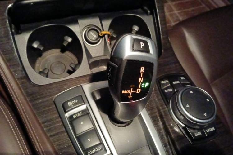 Used BMW 5 Series 2017 525Li Luxury Design Package Gear Lever