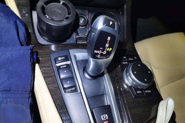 Used BMW 5 Series 2017 525Li Luxury Design Package Gear Lever