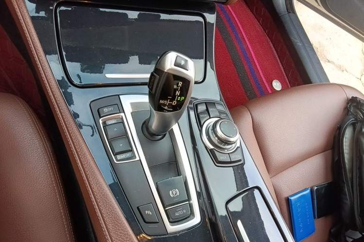 Used BMW 5 Series 2017 520Li Elegant Edition Gear Lever
