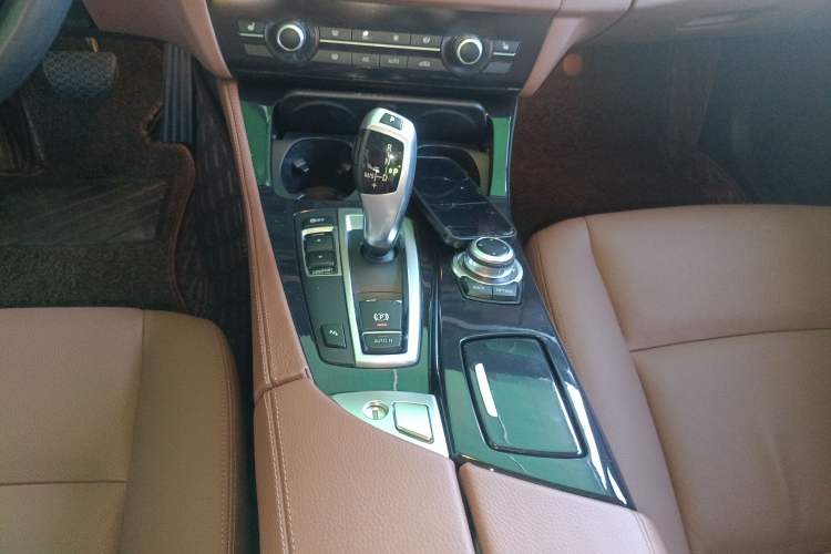 Used BMW 5 Series 2017 520Li Elegant Edition Gear Lever