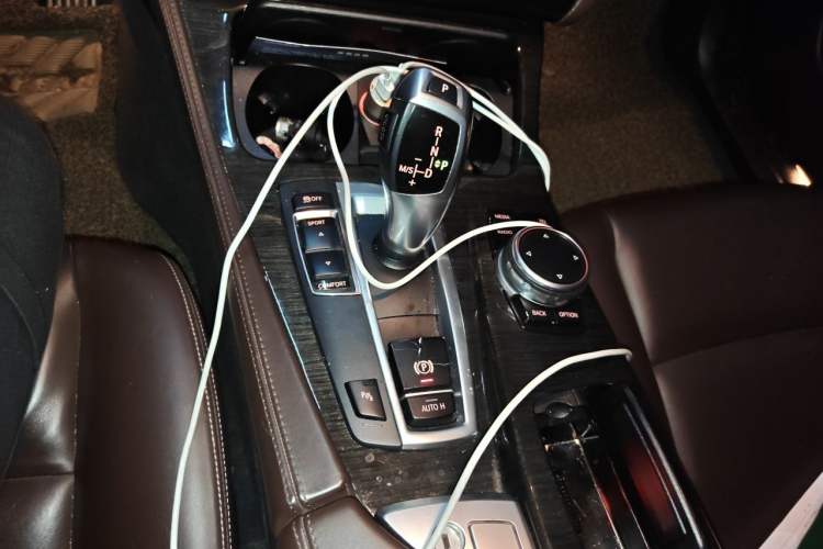 Used BMW 5 Series 2017 525Li Luxury Design Package Gear Lever