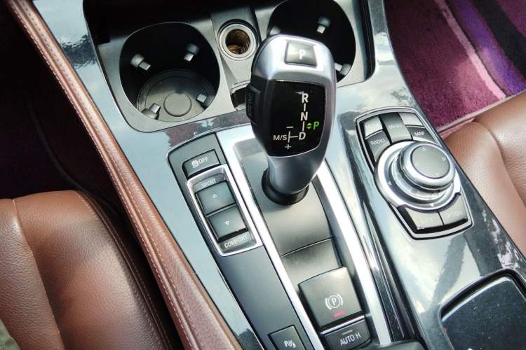 Used BMW 5 Series 2017 520Li Elegant Edition Gear Lever
