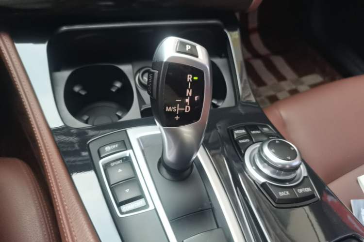 Used BMW 5 Series 2017 520Li Elegant Edition Gear Lever