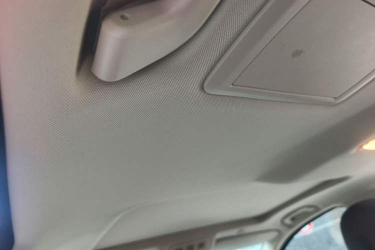 Used BMW 5 Series 2017 525Li Luxury Design Package Headliner