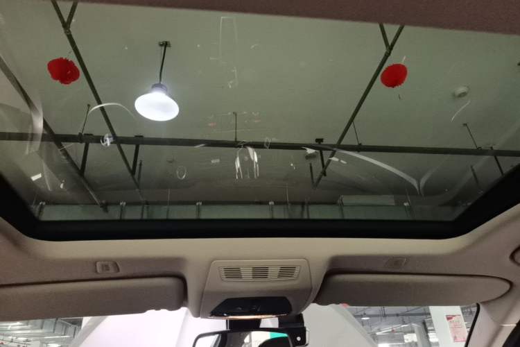 Used BMW 5 Series 2017 525Li Luxury Design Package Headliner