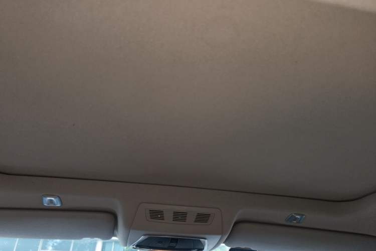 Used BMW 5 Series 2017 525Li Luxury Design Package Headliner