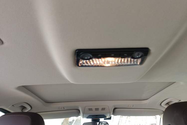 Used BMW 5 Series 2017 525Li Luxury Design Package Headliner
